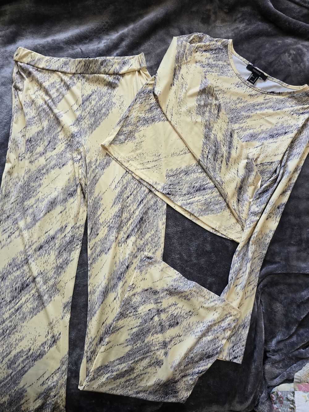 Forever 21 Yellow & Gray Wide Leg Pants Set